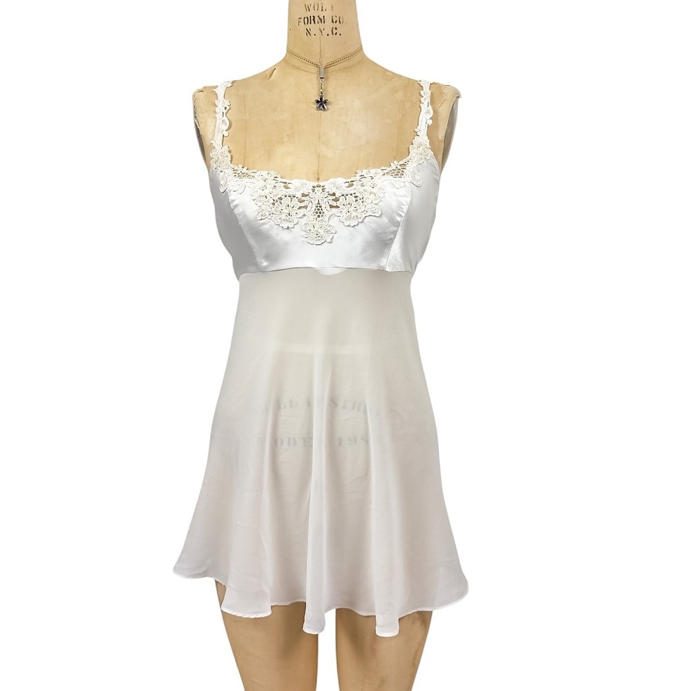 90s White Lace Trim Babydoll Chemise Sheer Chiffon Square Neck Soft Angelic M L